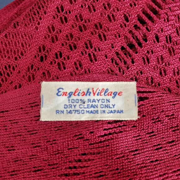 Vintage English Village Open Weave Crochet Rayon Burgandy Fringe Shawl - Picture 7 of 7